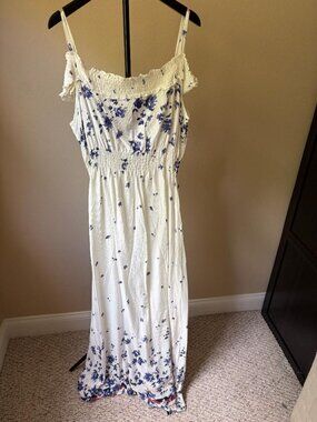 Nextmia Maxi Dress, White Floral, Size 16